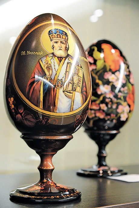Яйце з ликом Святого  Миколая слугуватиме оселі  оберегом