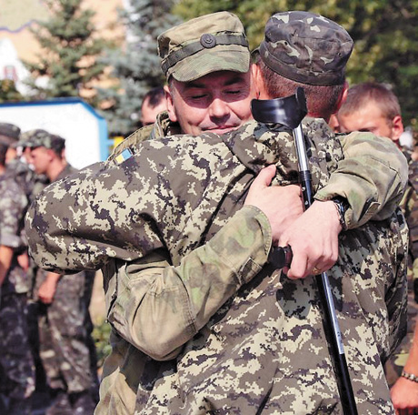 Нацгвардійці високо цінують бойове братство. Фото з сайту reporter-ua.com