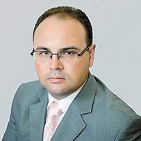 В'ячеслав ТОЛКОВАНОВ: «Закон поверне престижність до службових кабінетів»