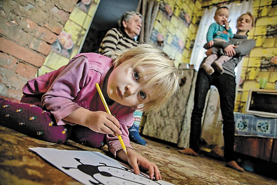 Хочеться, щоб на поколінні, яке підростає, економили якомога менше. Фото з сайту radiosvoboda.org
